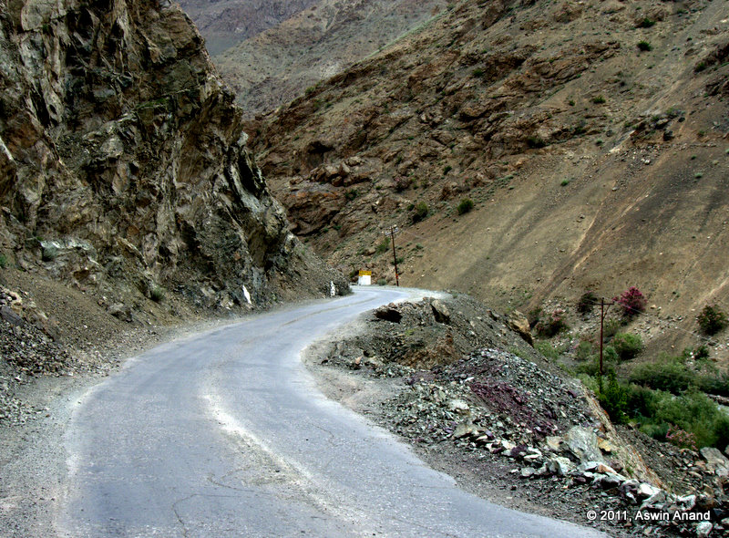 Road to Mulbekh